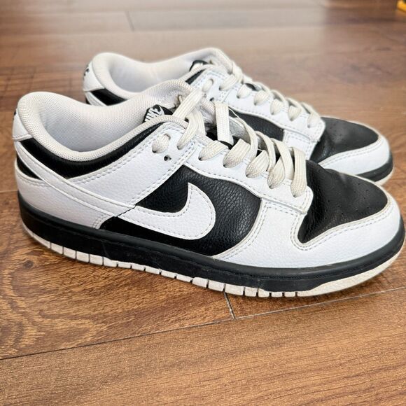 Nike Dunk Low Size Womens 7 Reverse Panda Sneakers Black & White PD9064-011 - Picture 2 of 7